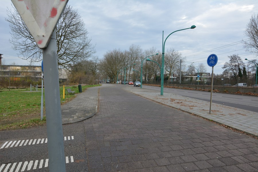 Buitenveldertselaan vanaf Kalfjeslaan