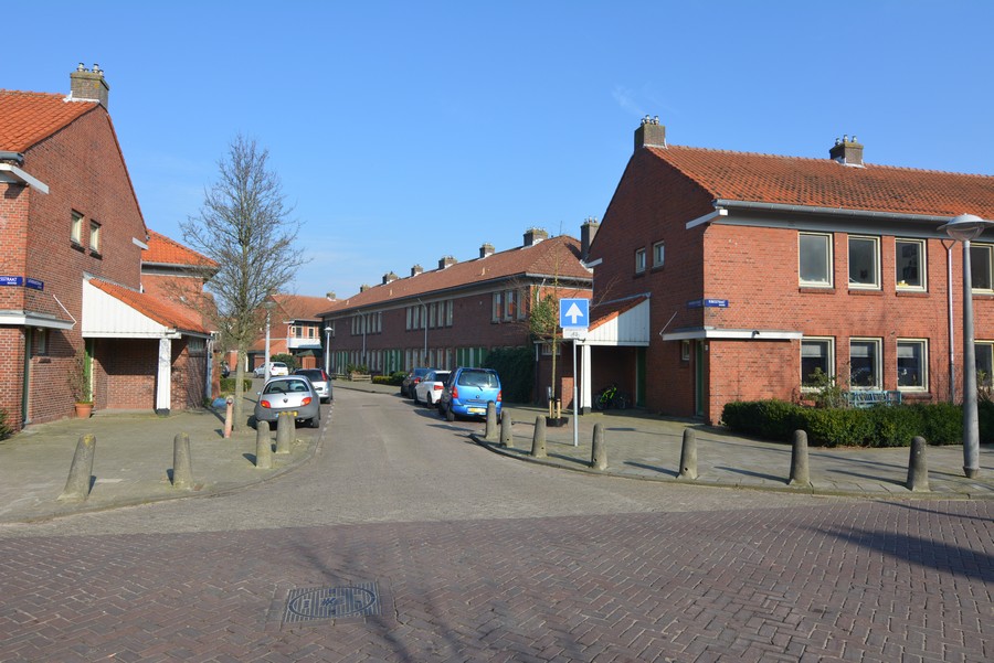 Latherusstraat vanaf Ribesstraat-1